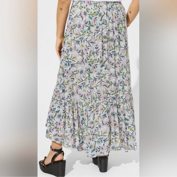EUC Torrid Floral Maxi Swiss Dot Ruffle Hi-Low Skirt Size 3 22/24 3X - Picture 2 of 7